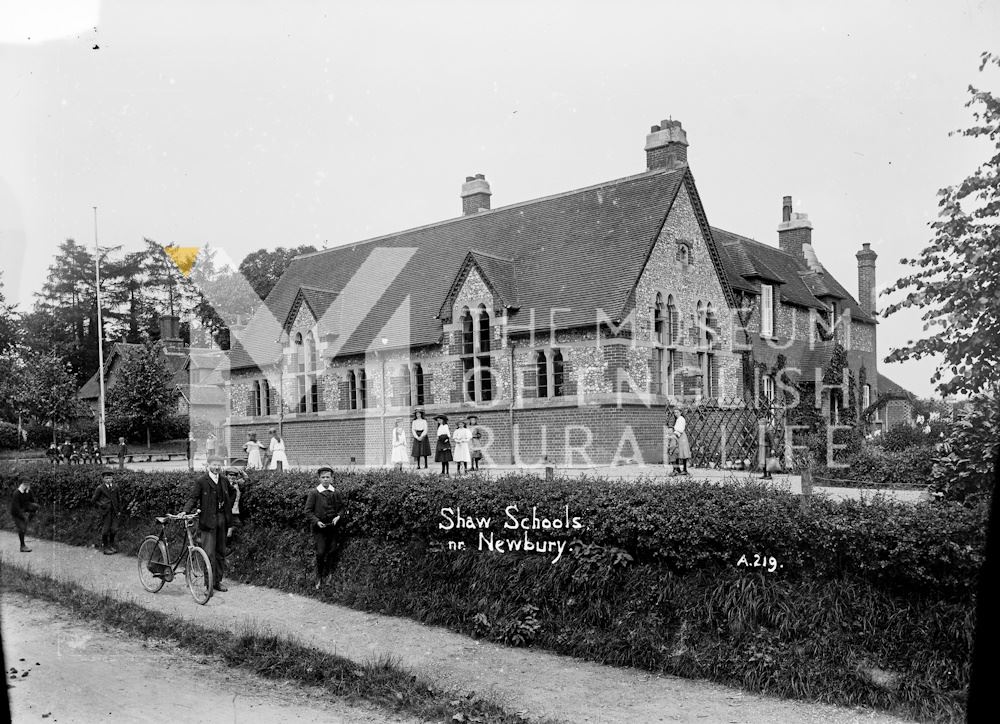 Shaw Schools, Newbury (A219)