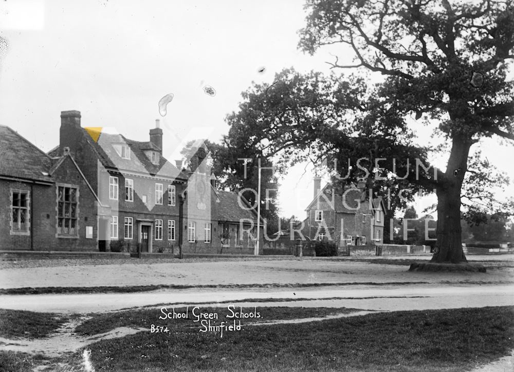 School Green, Shinfield (B574)