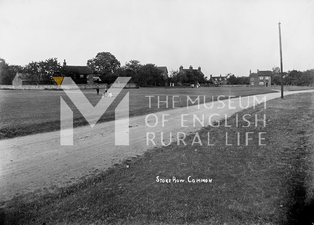 Stoke Row common