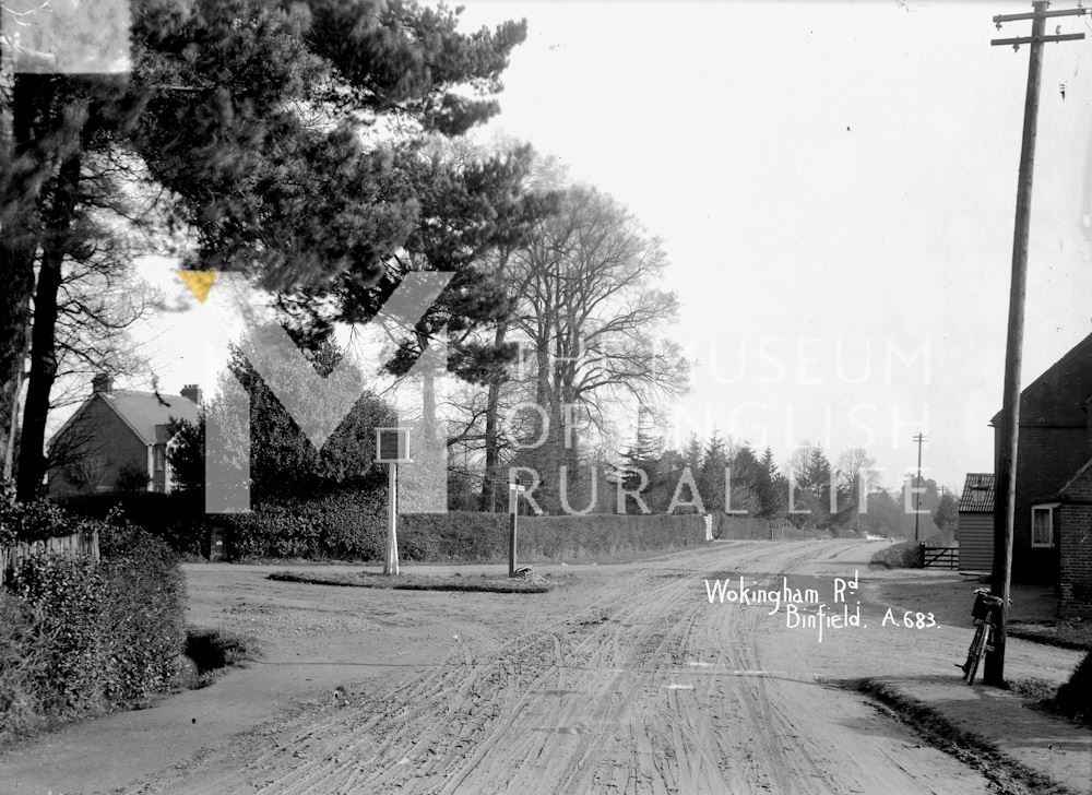 Wokingham Road, Binfield