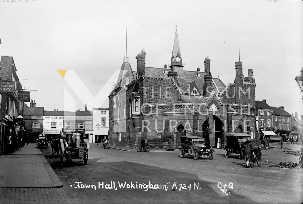 Exterior of Town Hall, Wokingham (C & G R A724N)