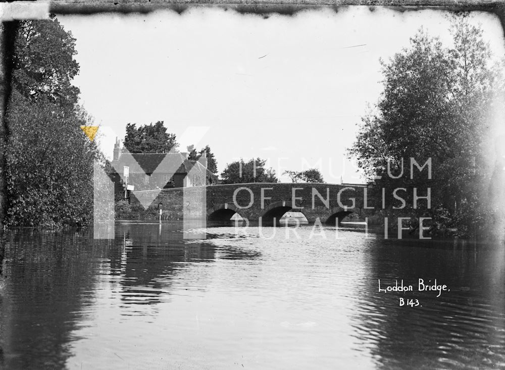 Loddon Bridge, Woodley (B143)