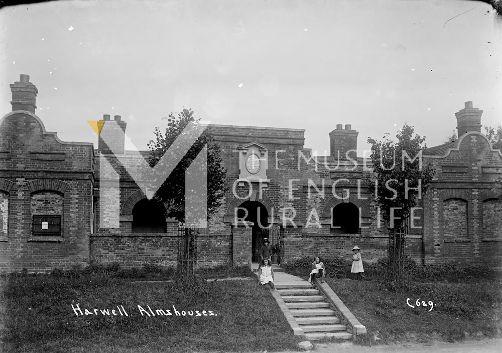 Exterior of Harwell Almshouses