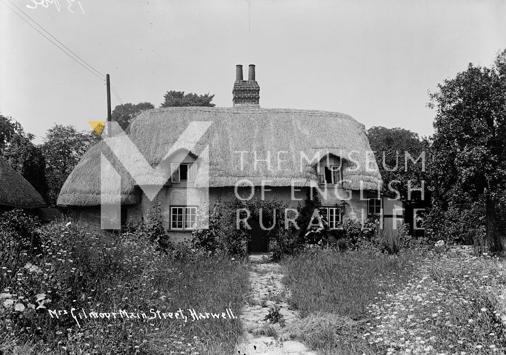 Mrs Gilmour, Main Street, Harwell